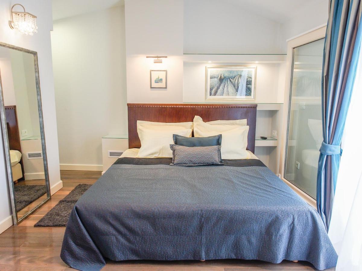 Devecchi Rooms Hvar Town Exterior photo
