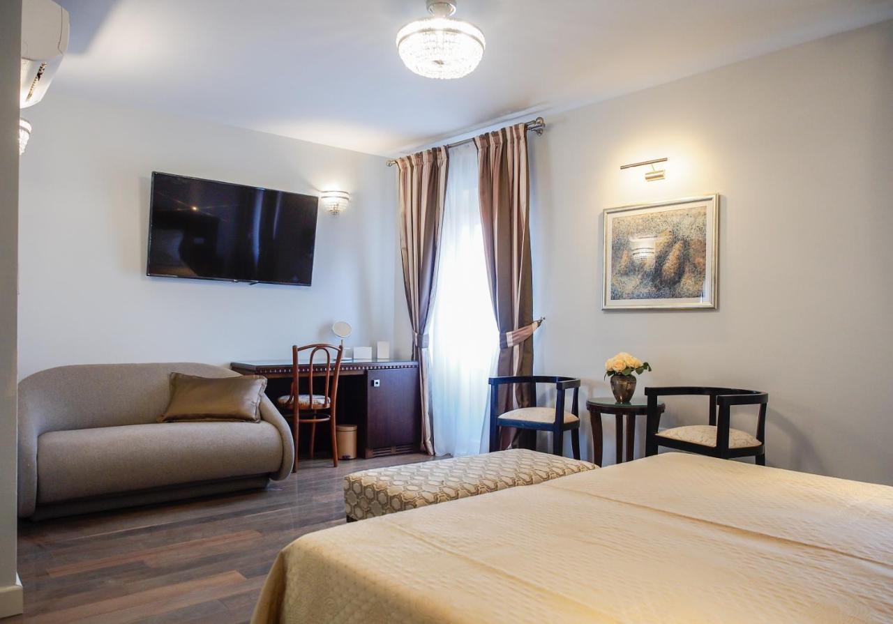 Devecchi Rooms Hvar Town Exterior photo